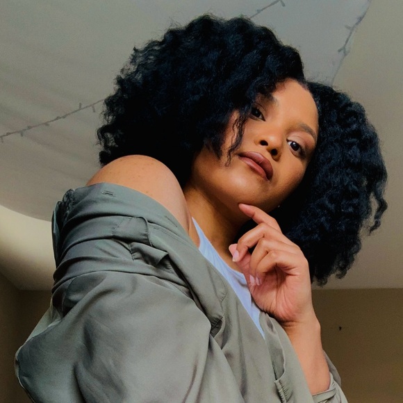 Meet your Posher, Alexandria - Picture 1 of 1